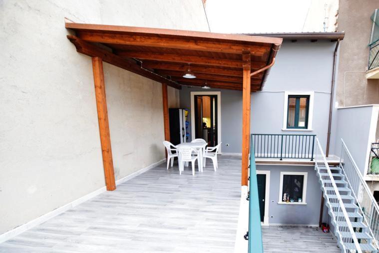 Bed and Breakfast ...Ecche Se Dorme Castelvecchio Subequo Экстерьер фото